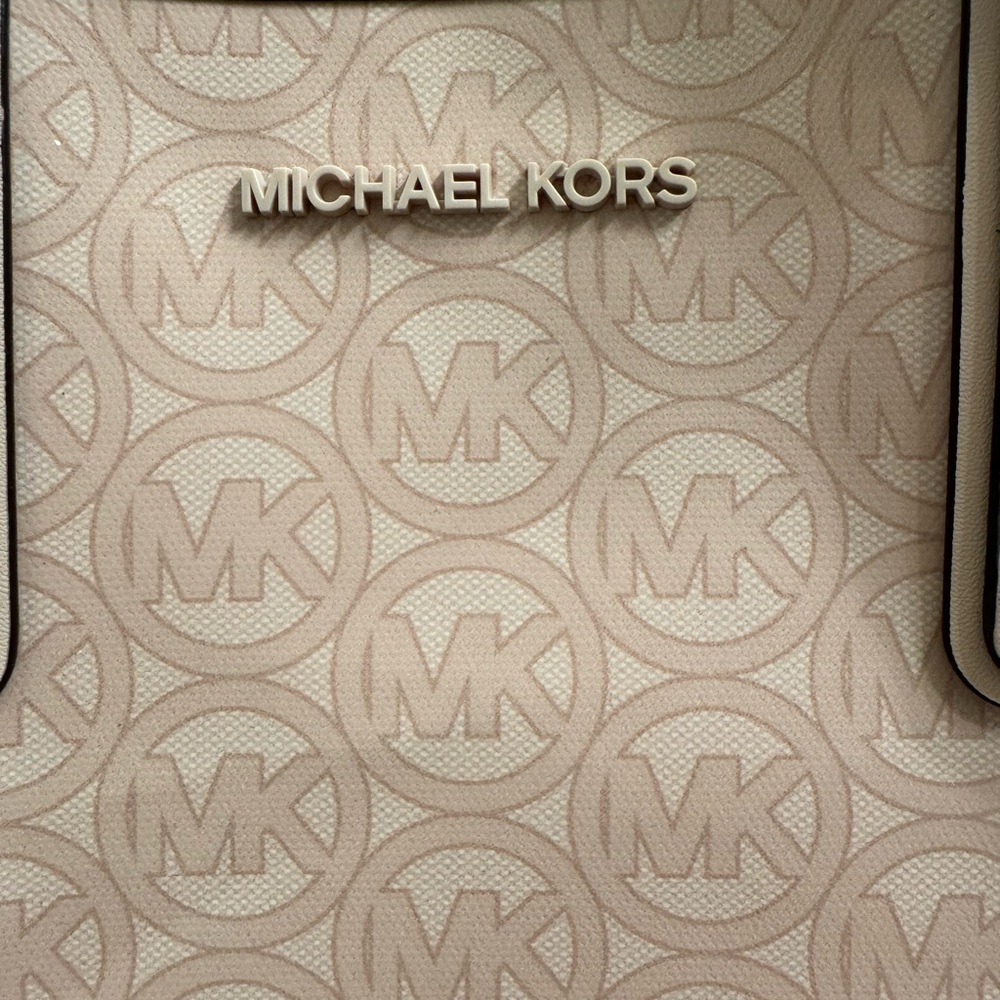 Michael Kors Powder Blush Tote Bag - Picture 2 of 3